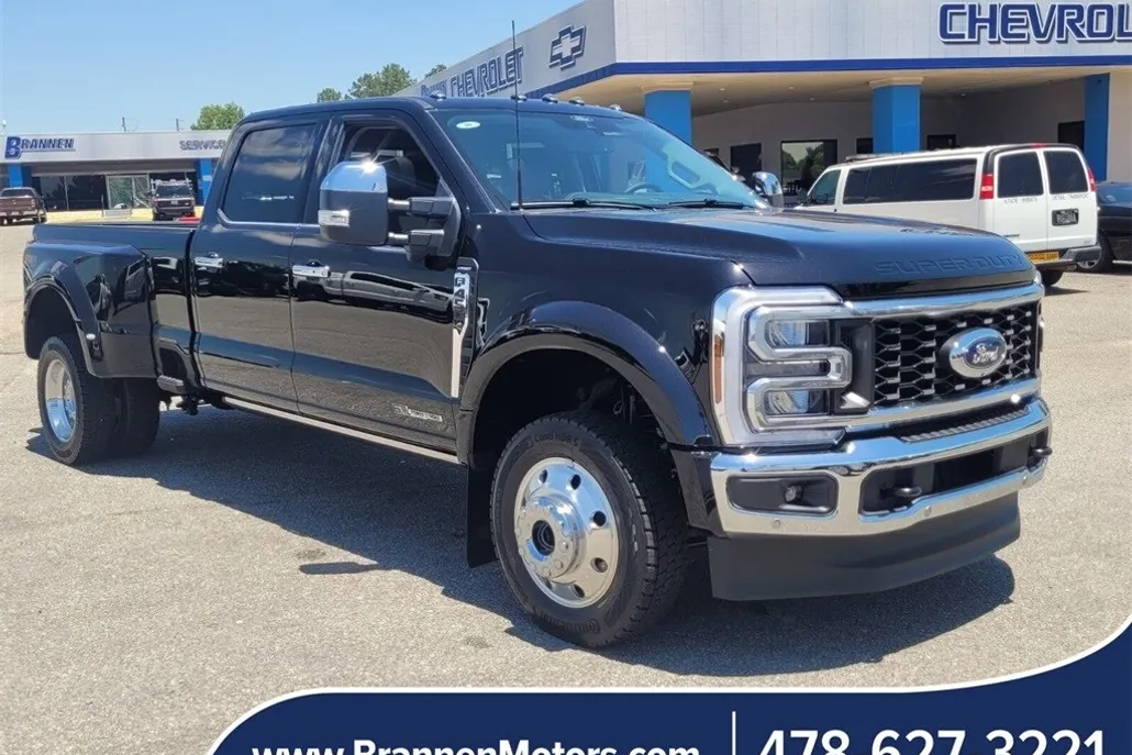 2025 Ford F-450 photo 1