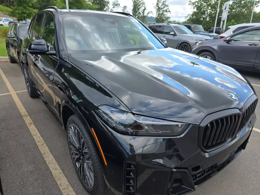 2026 Bmw X5 M photo 1