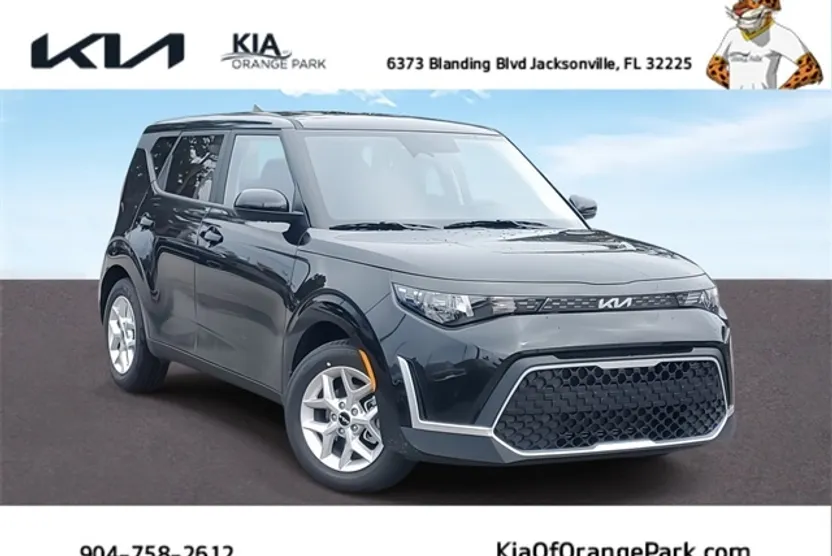 2025 Kia Soul LX photo 1