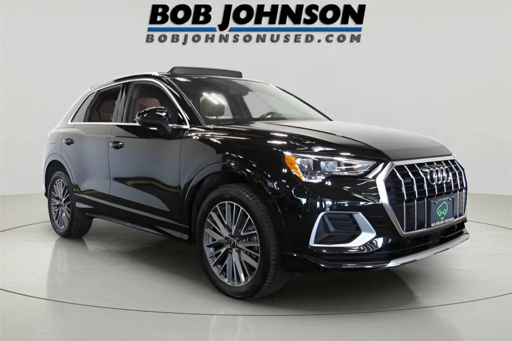 2022 Audi Q3 Premium 40 TFSI photo 1