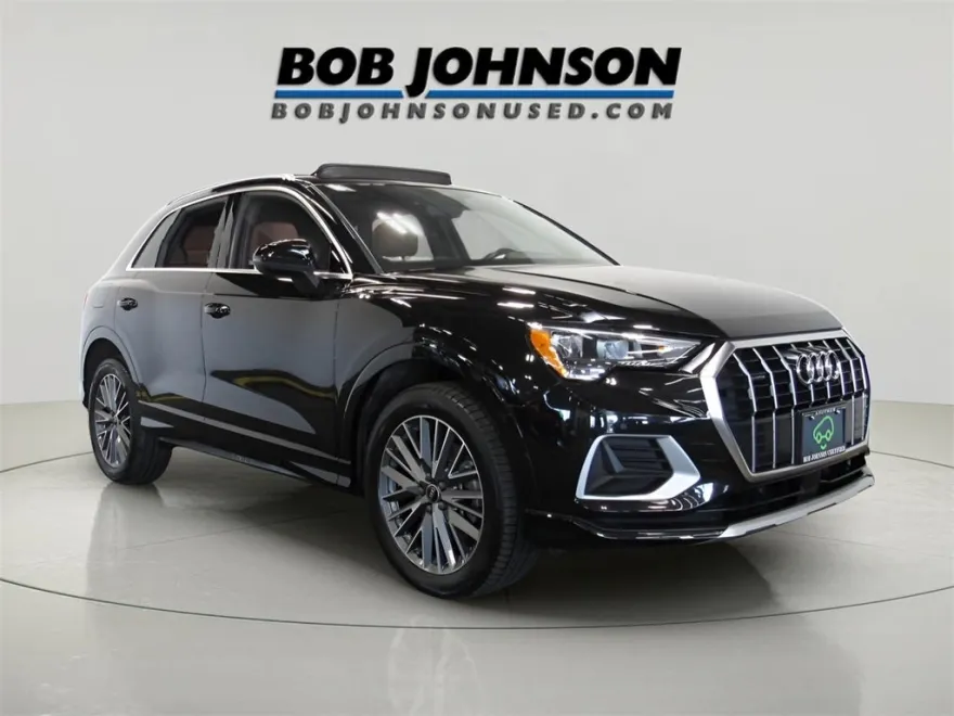 2022 Audi Q3 Premium 40 TFSI photo 1