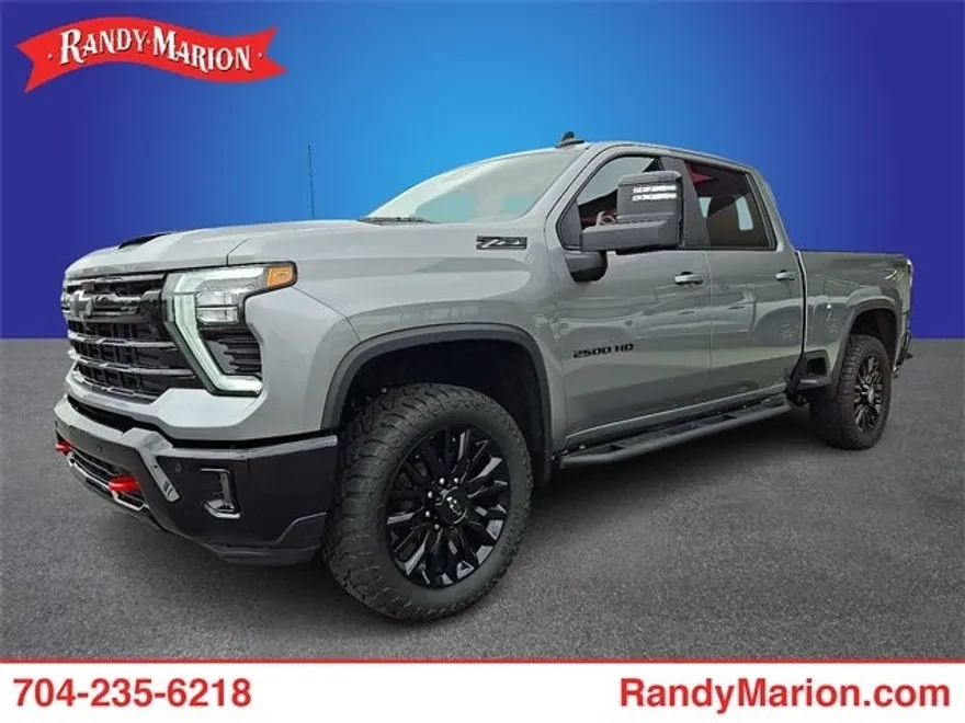 2025 Chevrolet Silverado 2500HD LT photo 1