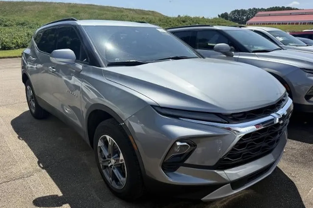 2023 Chevrolet Blazer 2LT photo 1