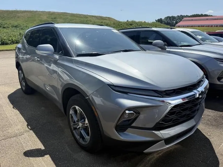 2023 Chevrolet Blazer 2LT photo 1