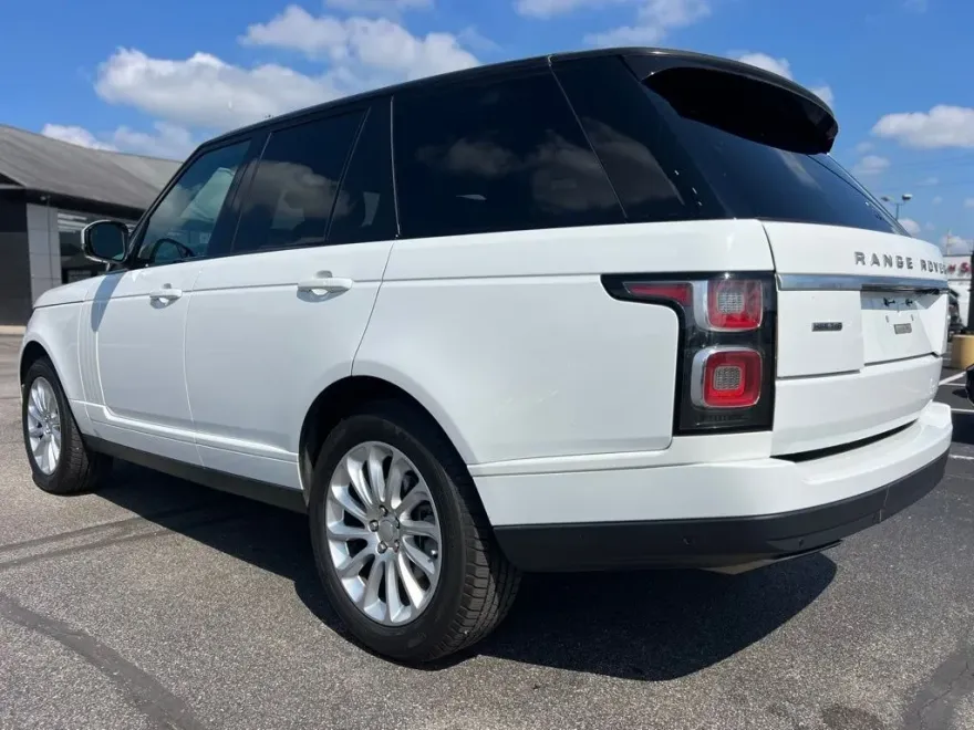 2018 Land Rover Range Rover HSE photo 1