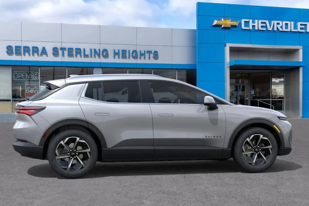 2026 Chevrolet Equinox EV 1LT photo 1