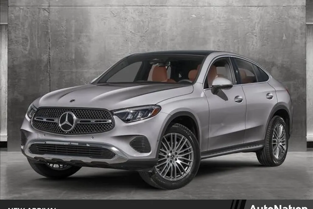 2025 Mercedes Benz GLC 300 AMG photo 1