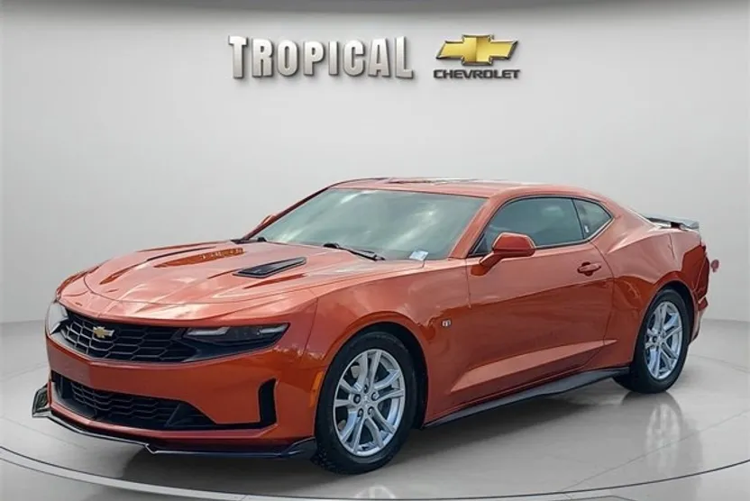 2023 Chevrolet Camaro 1LS 1LT photo 1