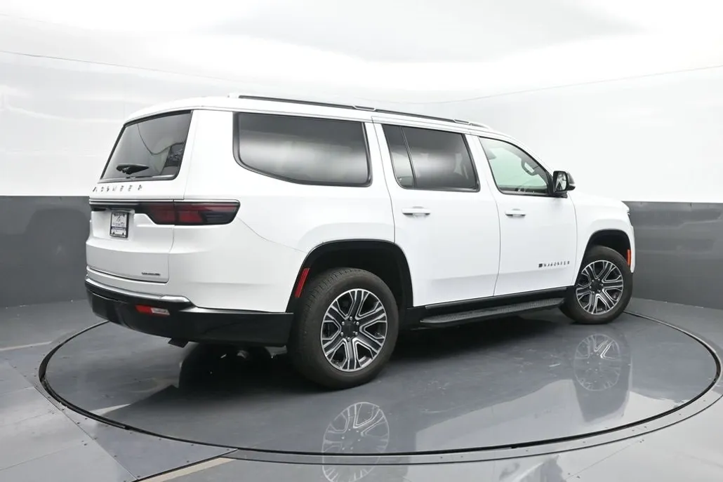 2024 Jeep Wagoneer Series II photo 1