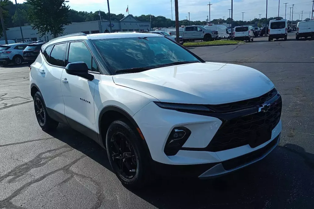 2024 Chevrolet Blazer 2LT photo 1