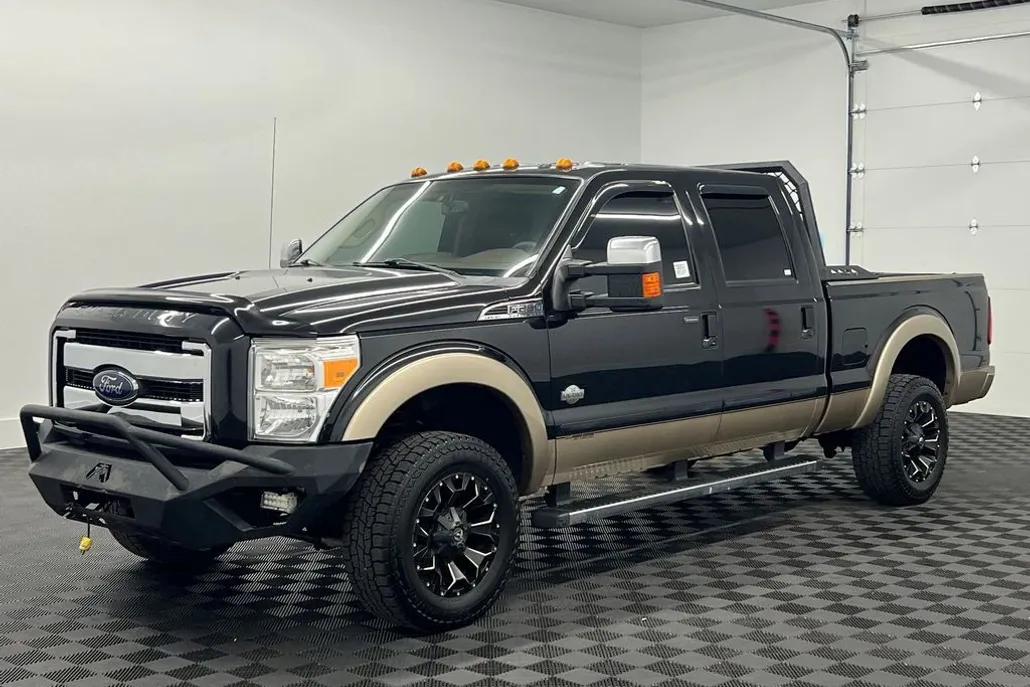 2013 Ford F-250 Lariat photo 1