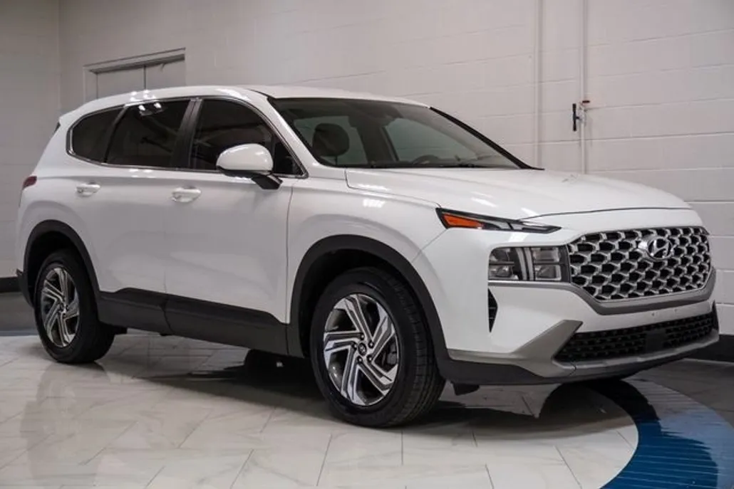 2023 Hyundai Santa Fe SE photo 1