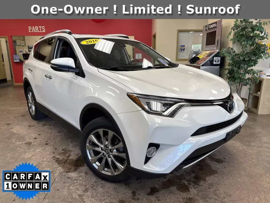 2016 Toyota RAV4 Limited photo 1