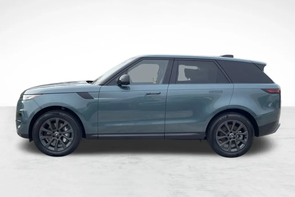 2025 Land Rover Range Rover Sport P360 SE photo 1