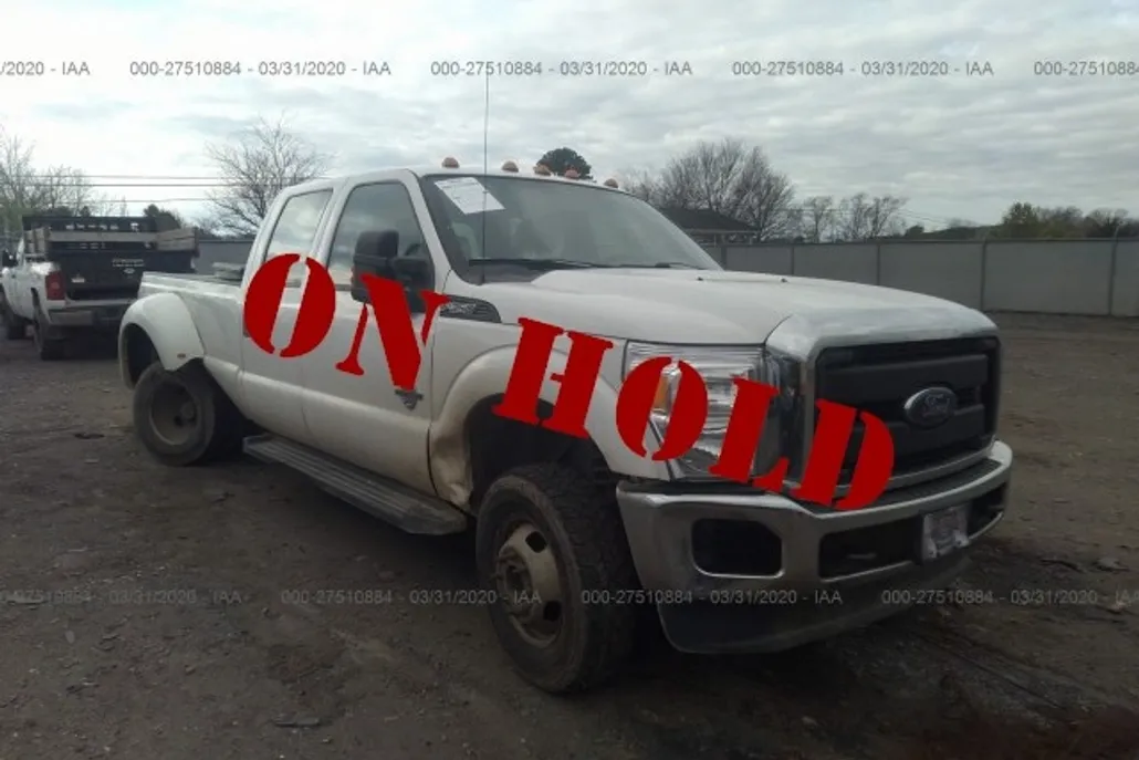 2016 Ford F-350 Lariat photo 1