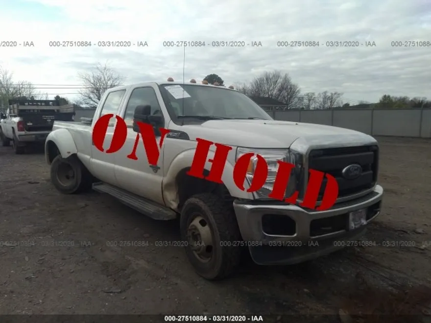 2016 Ford F-350 Lariat photo 1
