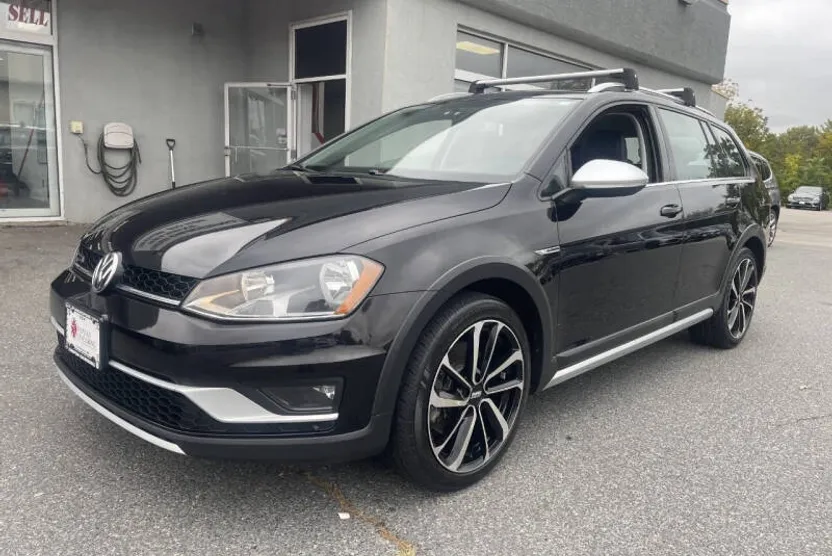 2017 Volkswagen Golf Alltrack TSI S 4Motion photo 1