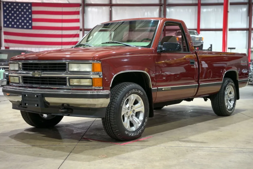 1998 Chevrolet Silverado photo 1