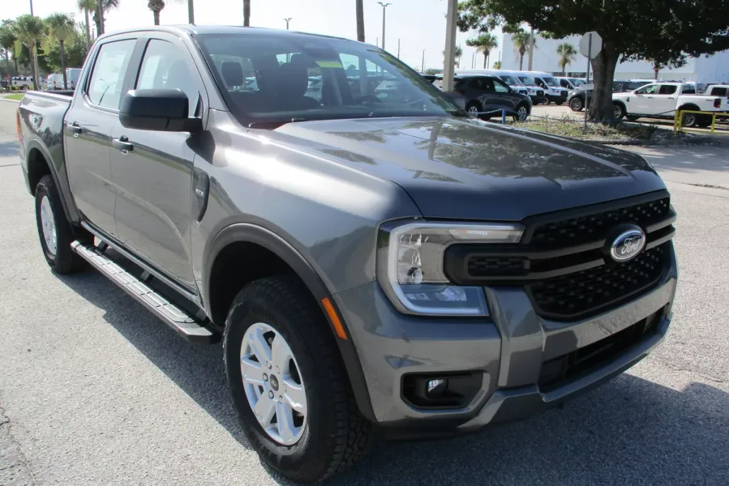 2025 Ford Ranger XL photo 1
