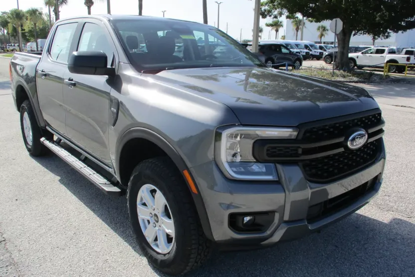 2025 Ford Ranger XL photo 1