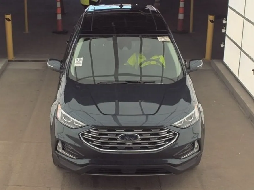2022 Ford Edge Titanium photo 15