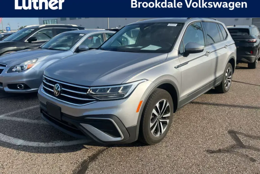2024 Volkswagen Tiguan S photo 1