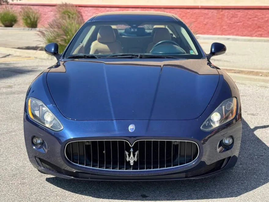 2009 Maserati Granturismo S Automatic photo 1