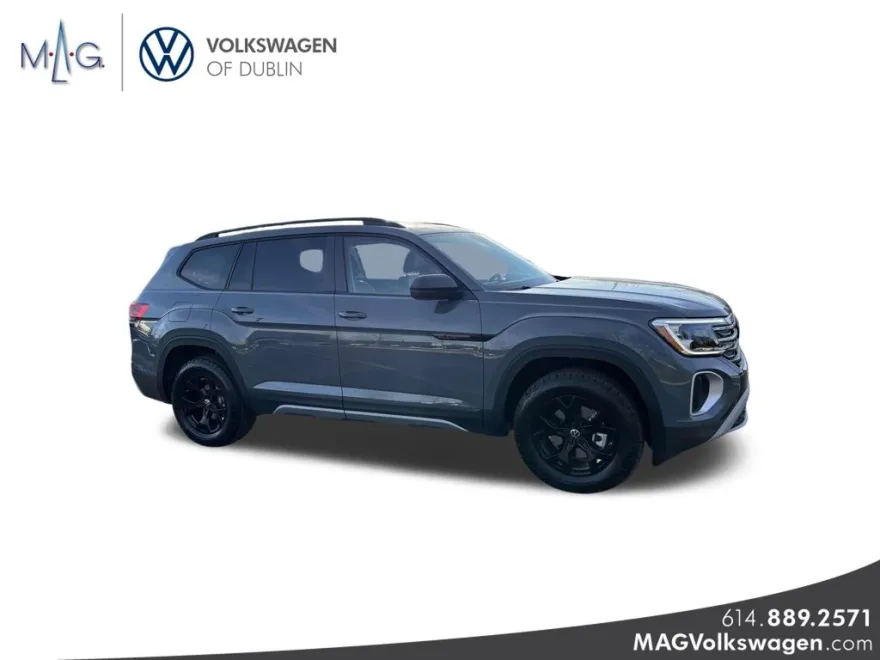 2025 Volkswagen Atlas Peak Edition SE photo 1