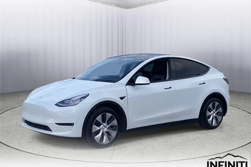 2021 Tesla Model Y Long Range photo 1
