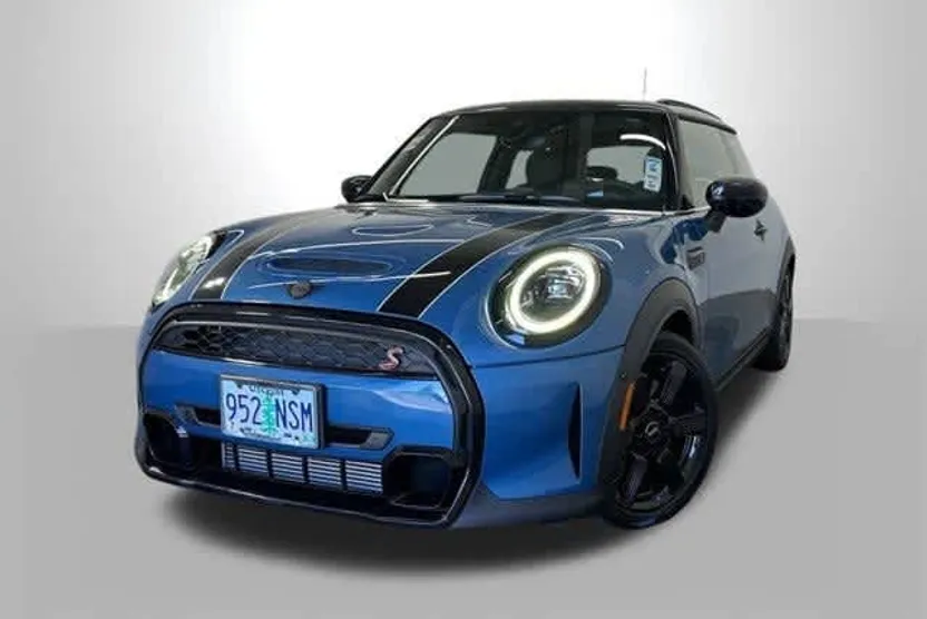 2023 Mini Cooper 2 Door Hardtop S Iconic photo 1