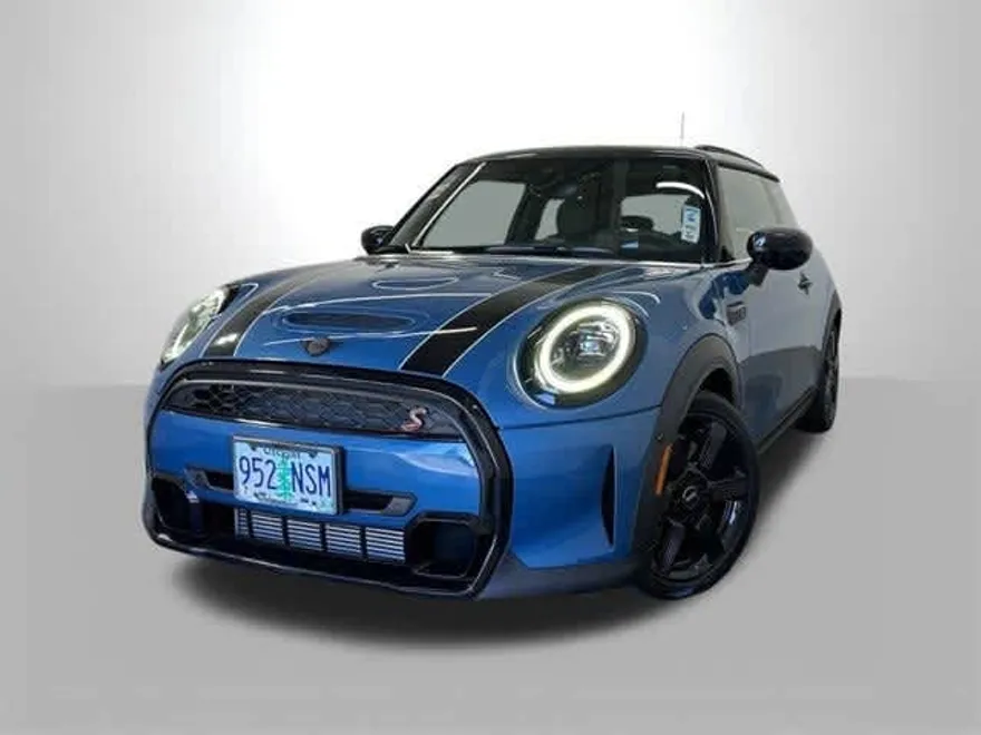 2023 Mini Cooper 2 Door Hardtop S Iconic photo 1