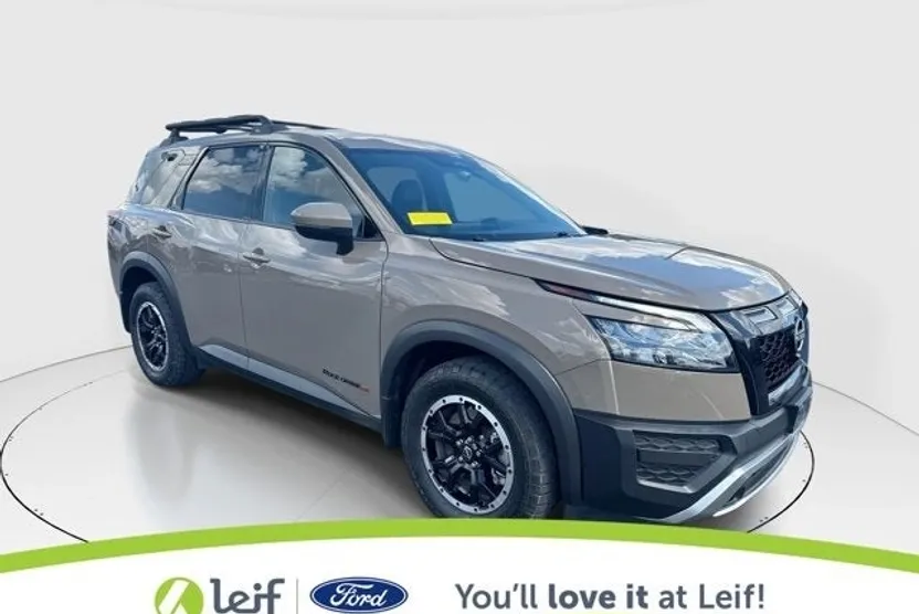 2023 Nissan Pathfinder Rock Creek photo 1