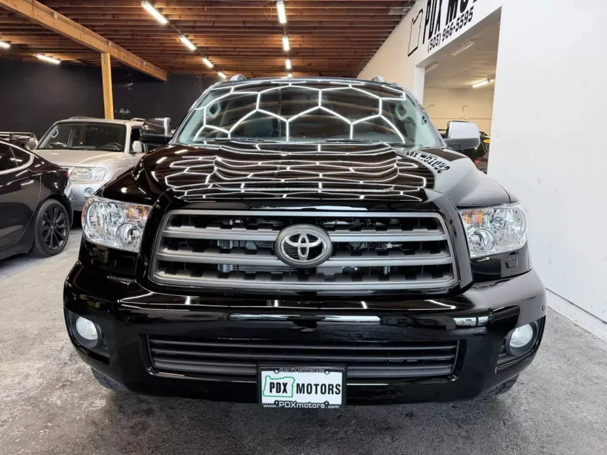 2014 Toyota Sequoia Limited Sport photo 1
