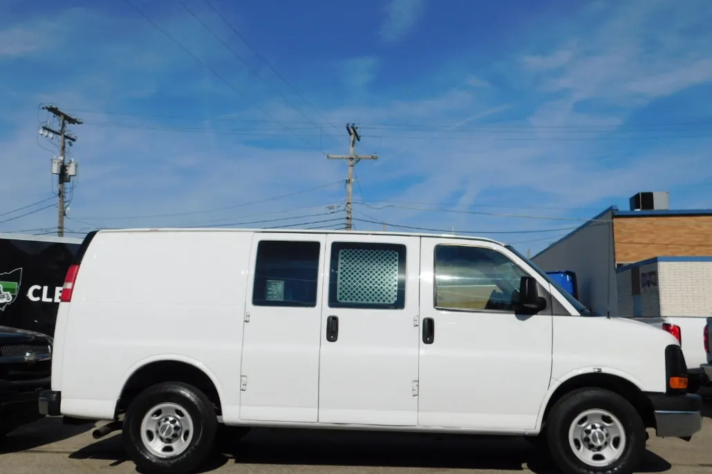 2014 Chevrolet Express 2500 Cargo photo 1