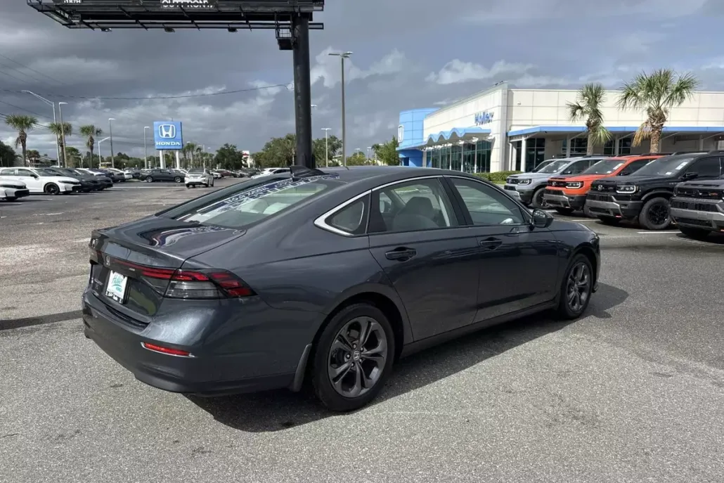 2023 Honda Accord EX photo 1