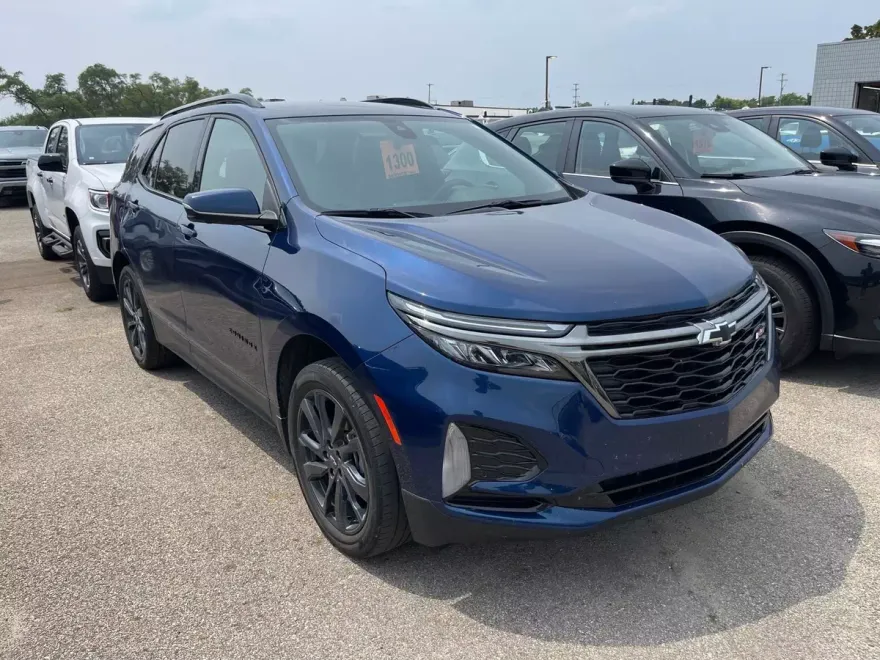 2022 Chevrolet Equinox RS photo 1