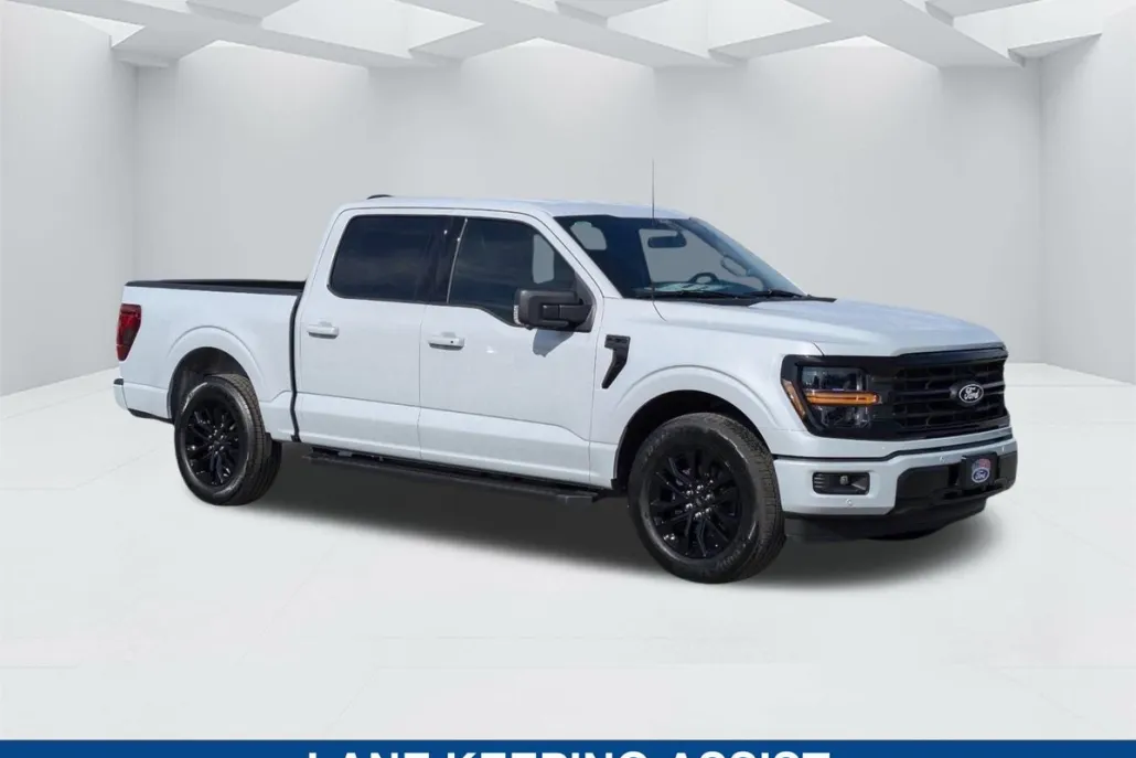 2025 Ford F-150 XLT photo 1