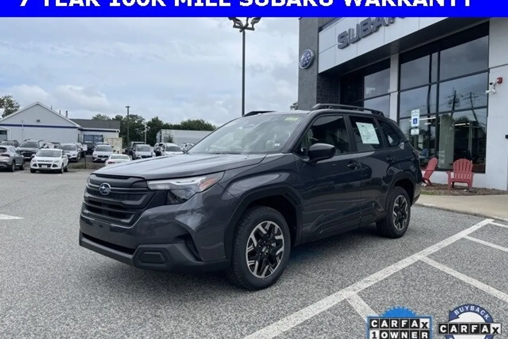 2025 Subaru Forester Base photo 1
