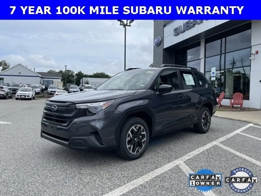 2025 Subaru Forester Base photo 1