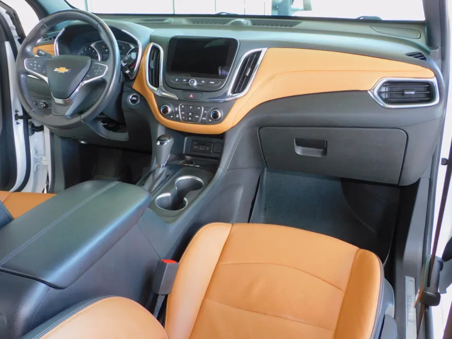 2021 Chevrolet Equinox Premier photo 1