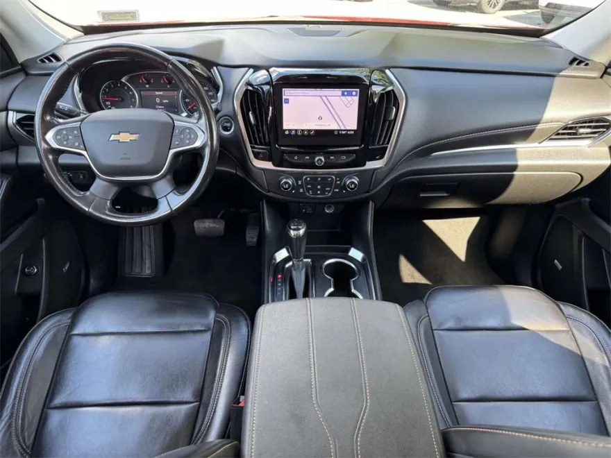 2020 Chevrolet Traverse Leather photo 1