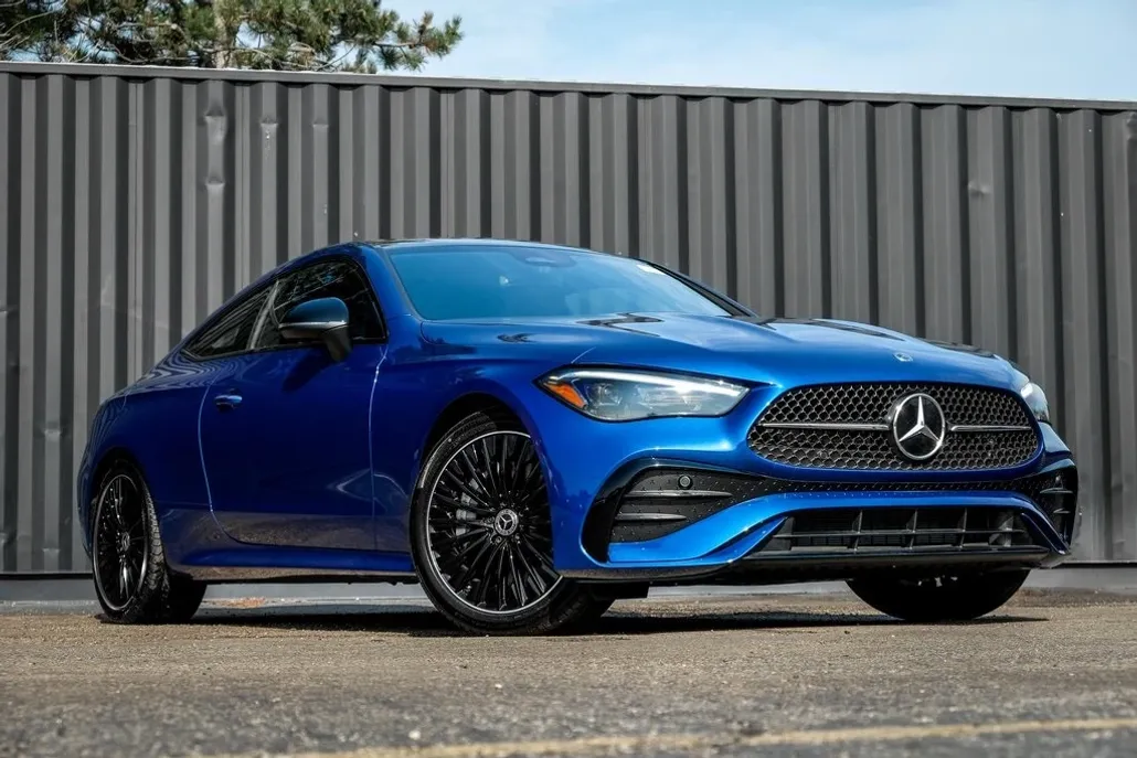 2025 Mercedes Benz CLE 450 4MATIC photo 1
