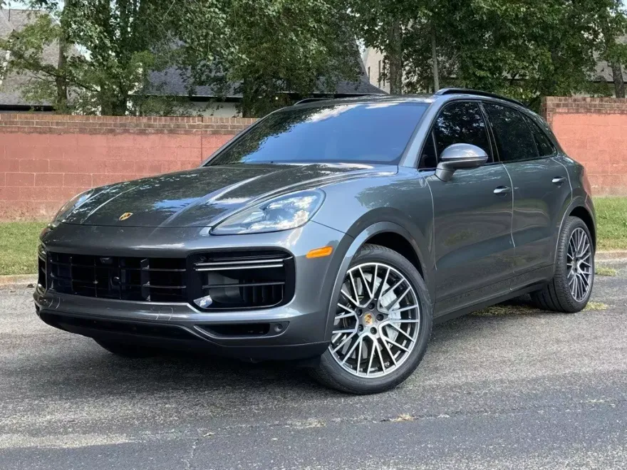 2019 Porsche Cayenne Turbo photo 1