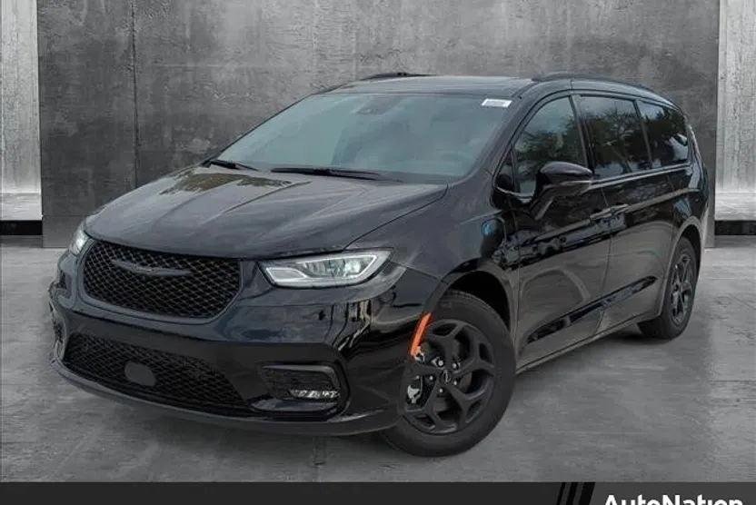 2025 Chrysler Pacifica Hybrid S Appearance photo 1