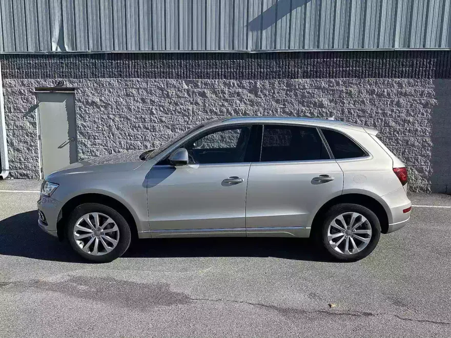 2016 Audi Q5 Premium 2.0T Plus photo 1