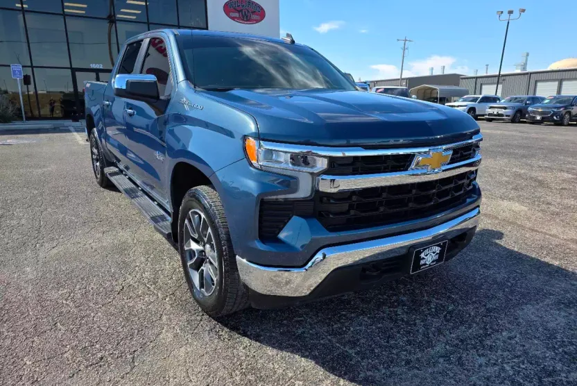 2024 Chevrolet Silverado 1500 photo 1