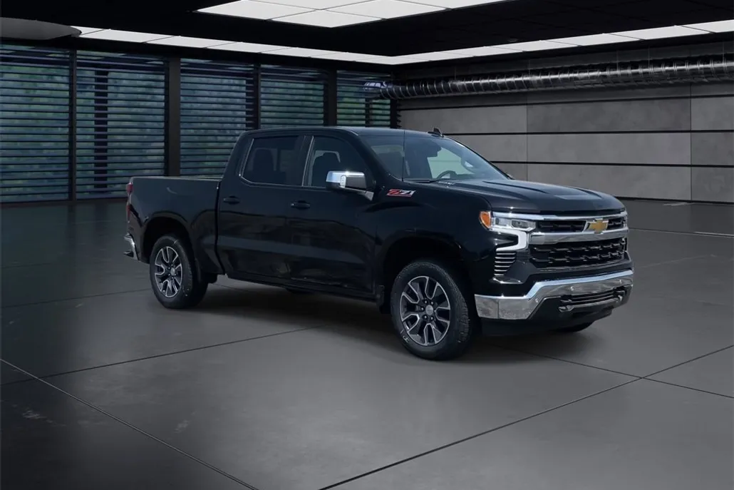 2025 Chevrolet Silverado 1500 LT photo 1