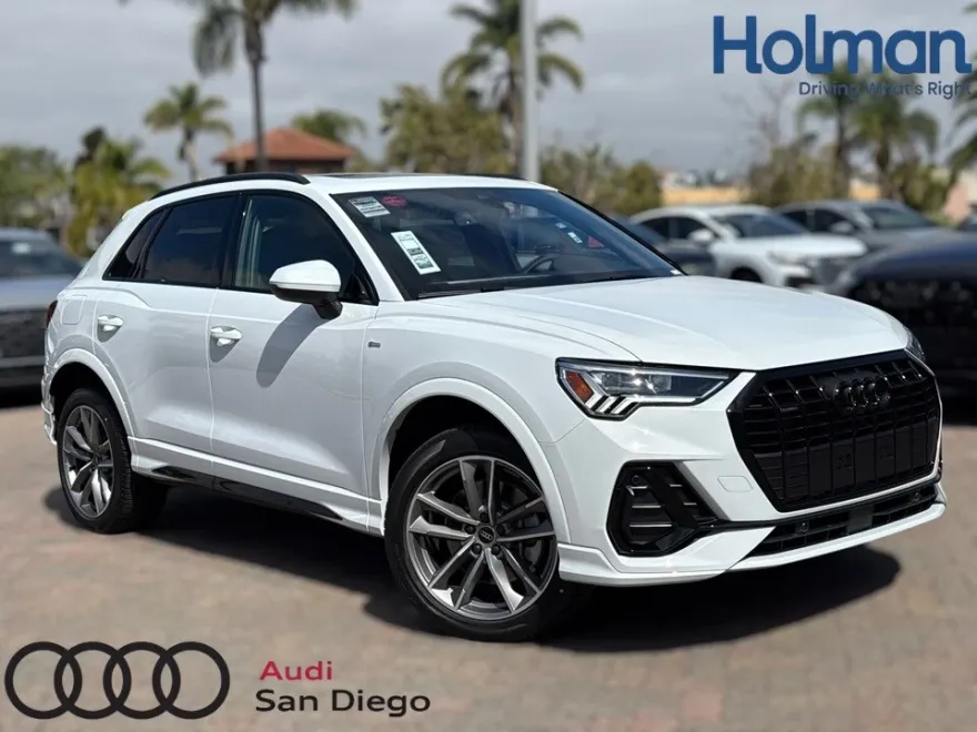 2025 Audi Q3 45 TFSI S line Premium photo 1