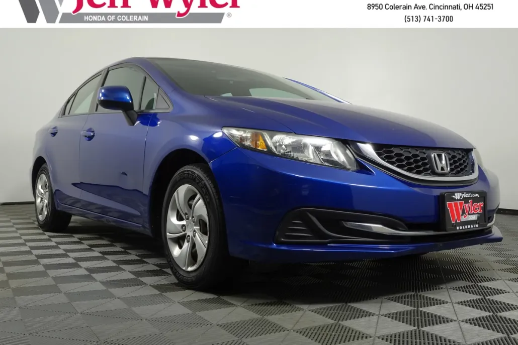 2013 Honda Civic LX photo 1
