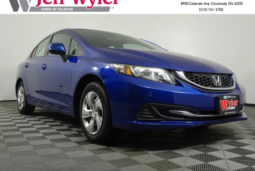 2013 Honda Civic LX photo 1